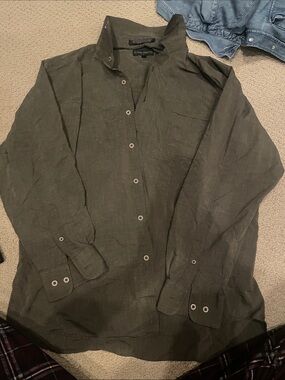 Men's Olive Green Linen-Blend Button-Down Shirt